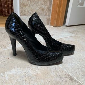 🔥Gianni Bini women’s heels 🔥